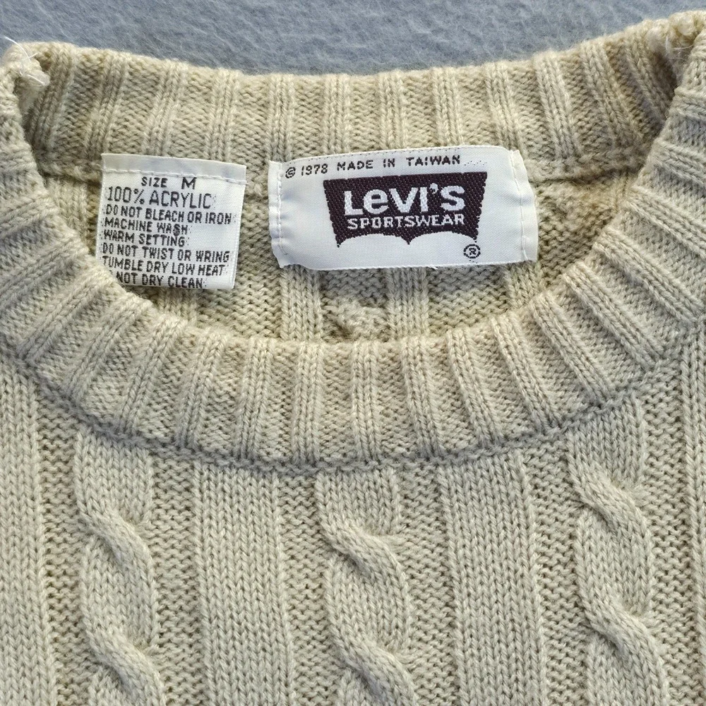 Vintage Levi's Sportswear‎ Men's Cream Cable Knit Sweater Size Medium *RARE*